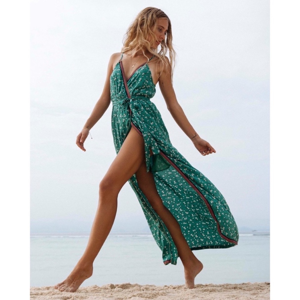 NWT Billabong Women's Soft Seas Dress Green, Size Lrg (Missing Belt)